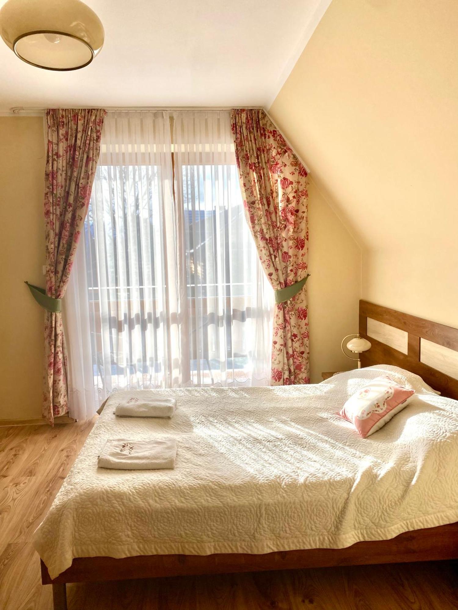 Pod Lipa 2 Bed & Breakfast *