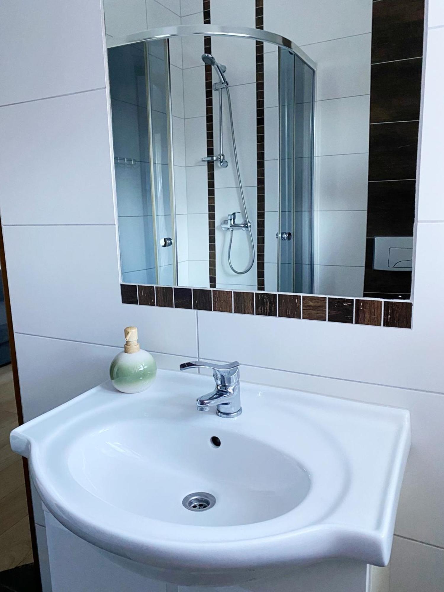 Pod Lipa 2 Bed & Breakfast *